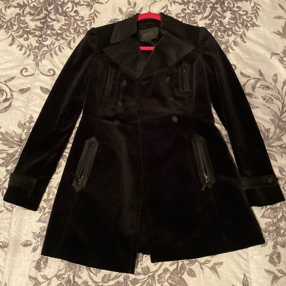 🧛🏻‍♀️Victorian Gothic Bird Juicy Couture Black Velvet Satin Collar PeaCoat